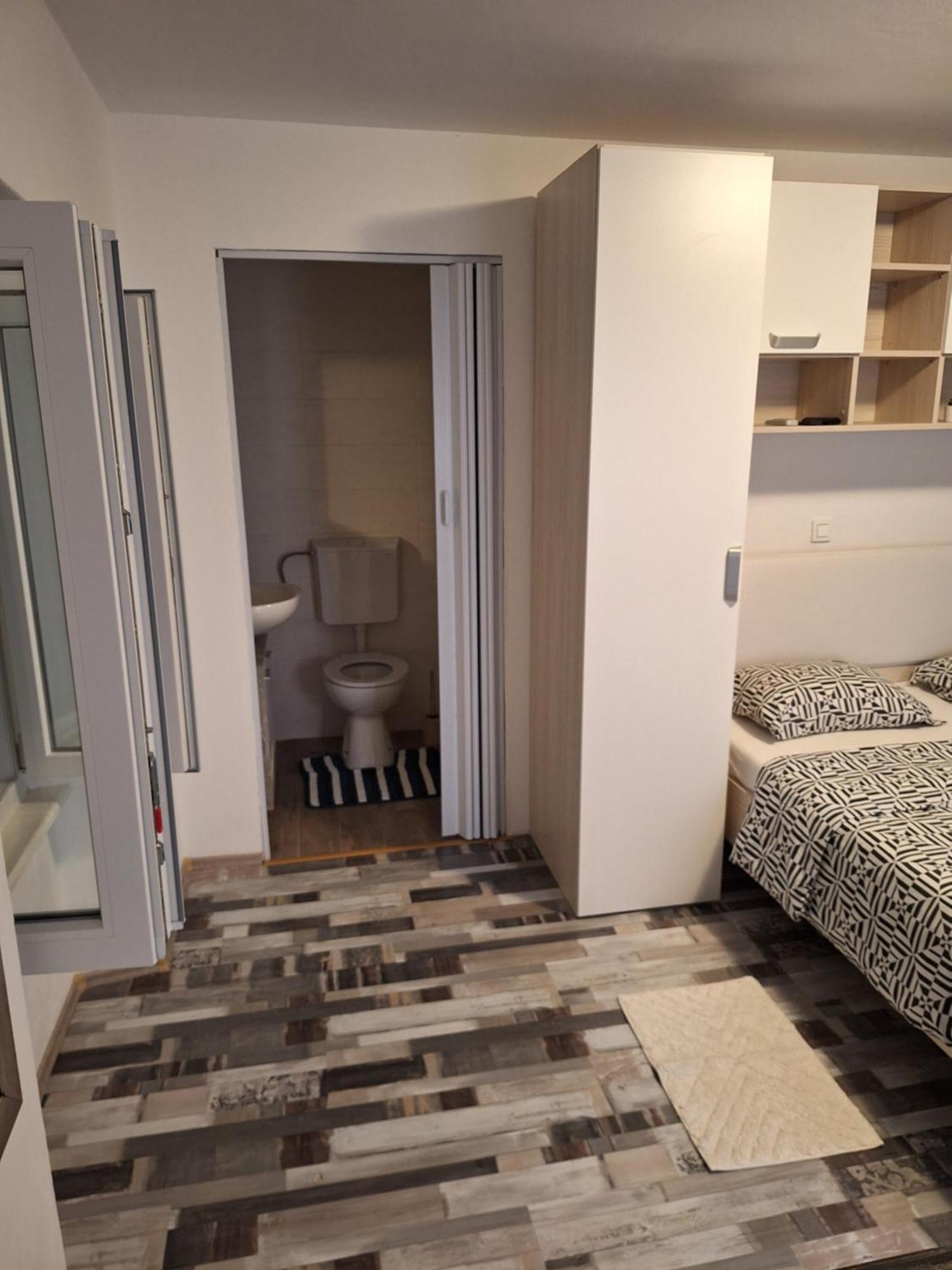 Makol Apartment Primosten Luaran gambar